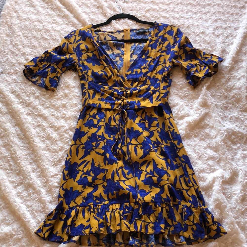 SHORT DRESS